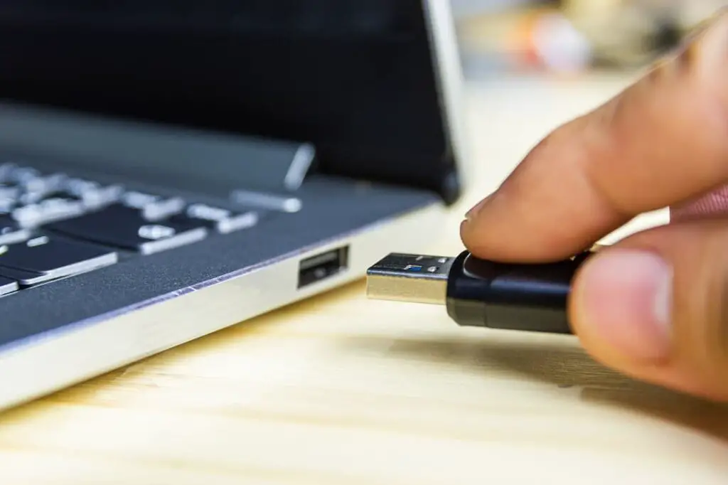 Solved: USB Device Keeps Disconnecting And Reconnecting In Windows 10