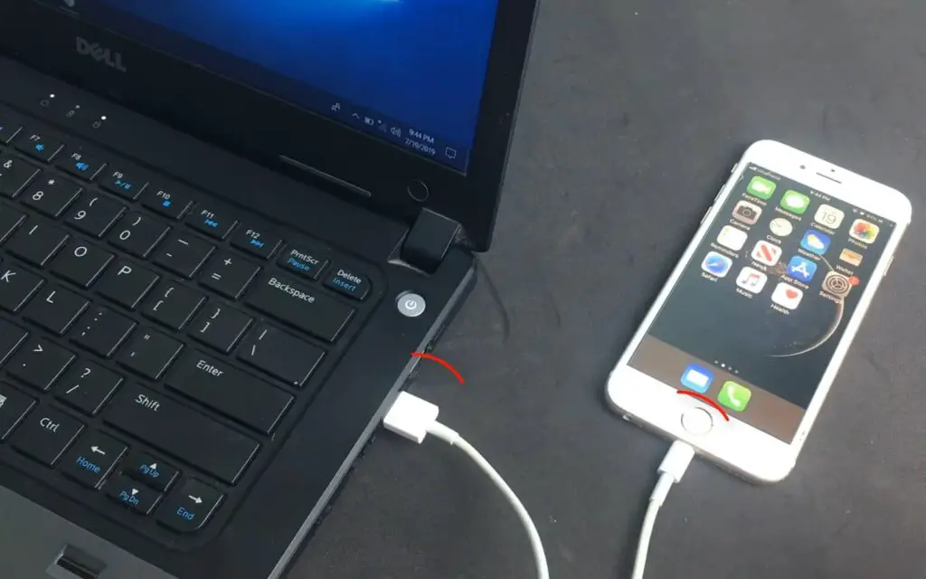 windows 11 laptop won't connect to iphone hotspot