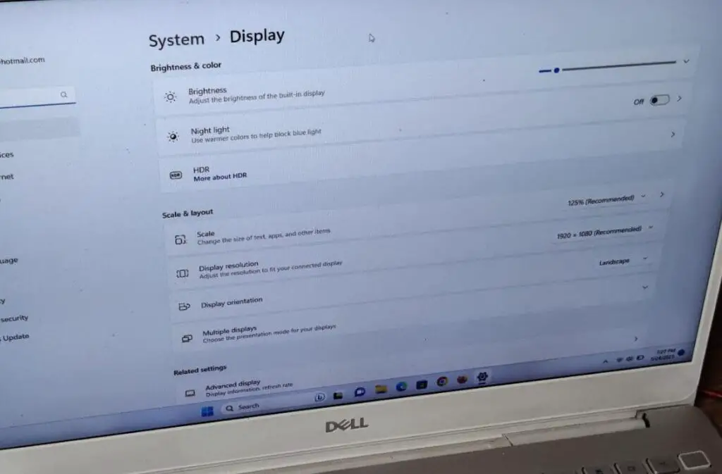 Display resolution greyed out